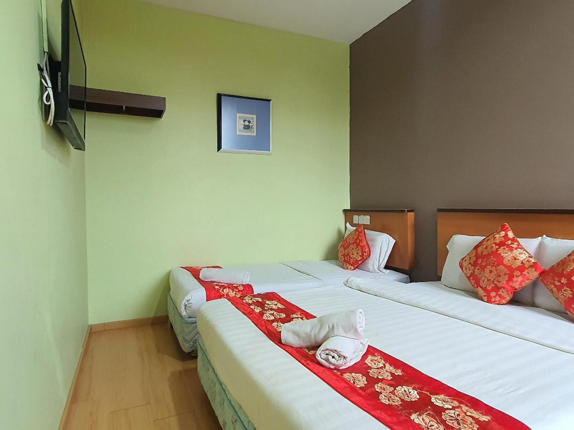 Oyo 90964 Melody 88 Inn Miri Ngoại thất bức ảnh